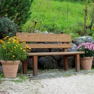 Donice ogrodowe – element praktyczny i dekoracyjny